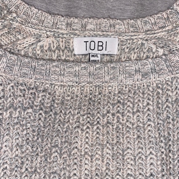 Gray/cream Sweater - Picture 3 of 3
